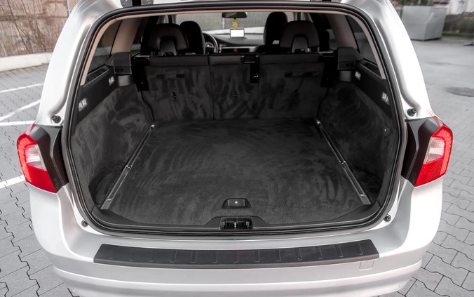 Volvo V70 cena 27900 przebieg: 276326, rok produkcji 2011 z Radom małe 631